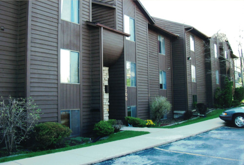 Gorgeous after photo of the exterior siding of some condos.